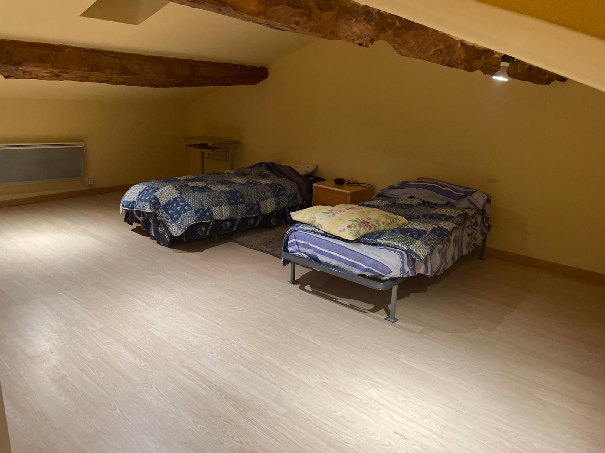 Chambre Simple Proche Aeroport Pusignan Extérieur photo