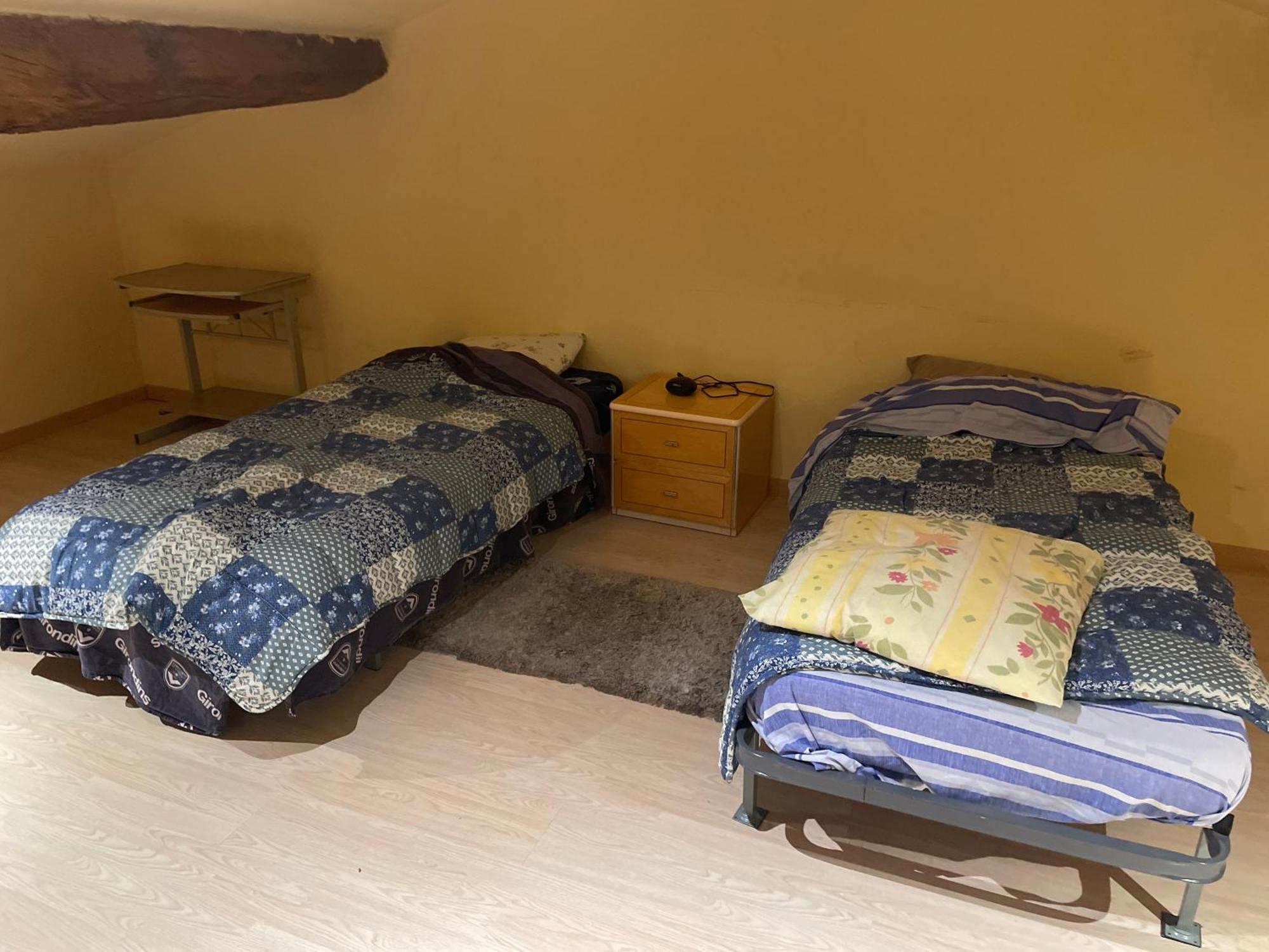 Chambre Simple Proche Aeroport Pusignan Extérieur photo
